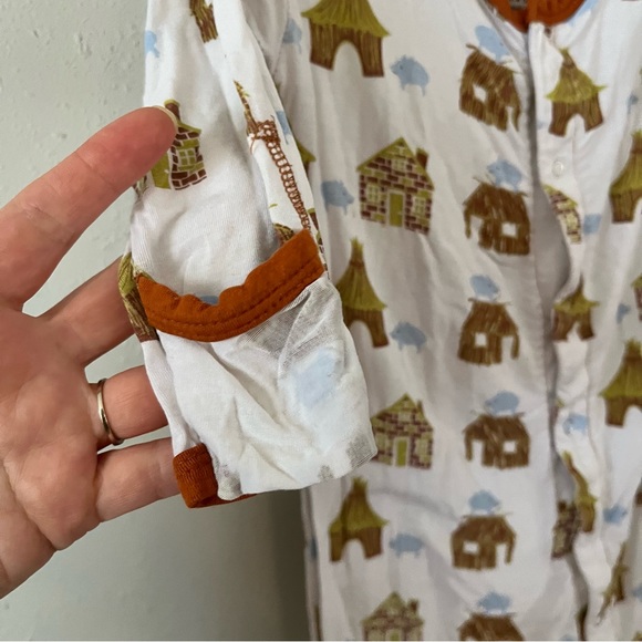 Kickee Pants Footed Storybook Three Little Pigs Bamboo Pajamas Size 18-24 Months - Picture 7 of 10